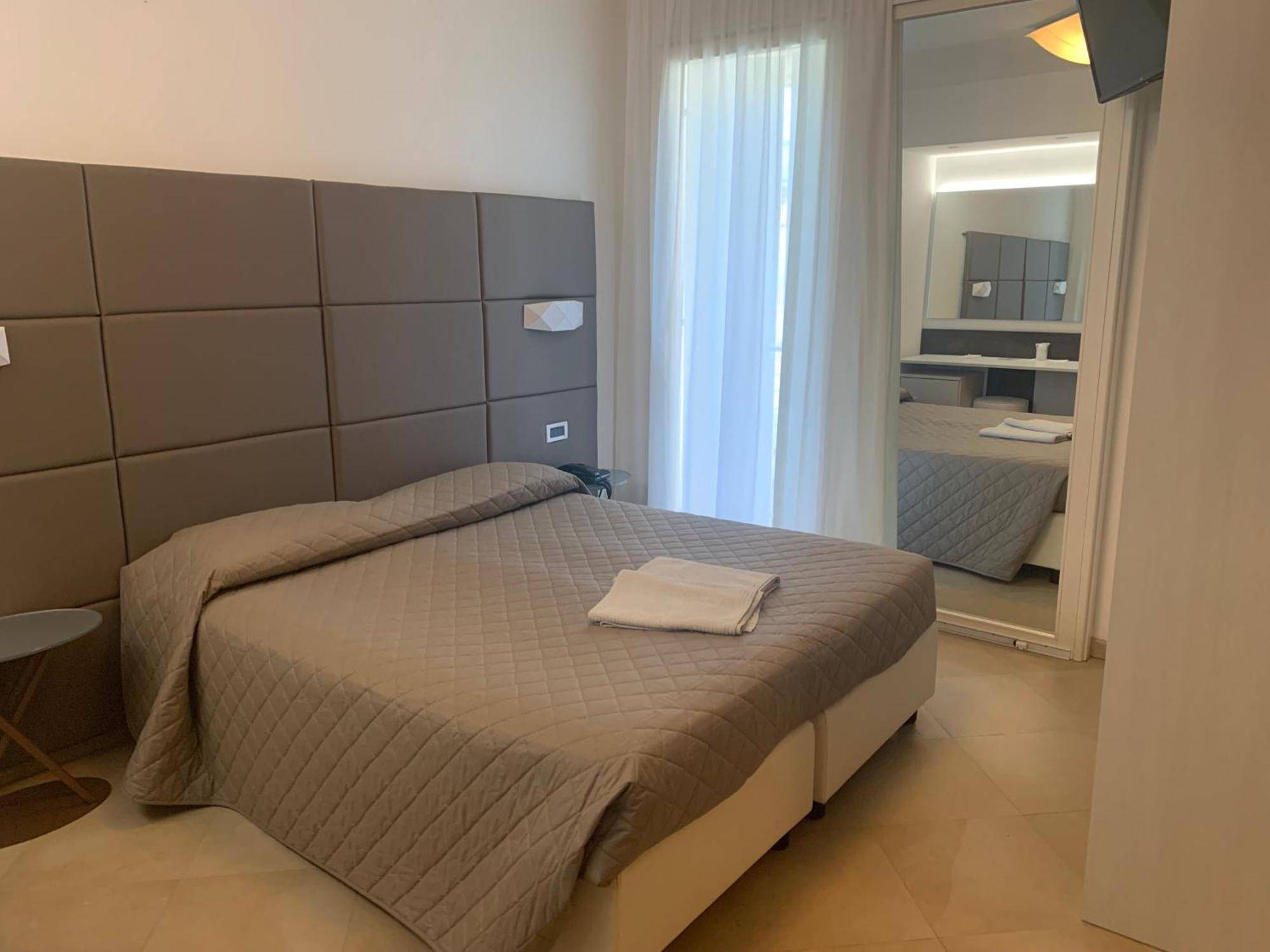 Grande Albergo Marin Lignano Sabbiadoro Buitenkant foto