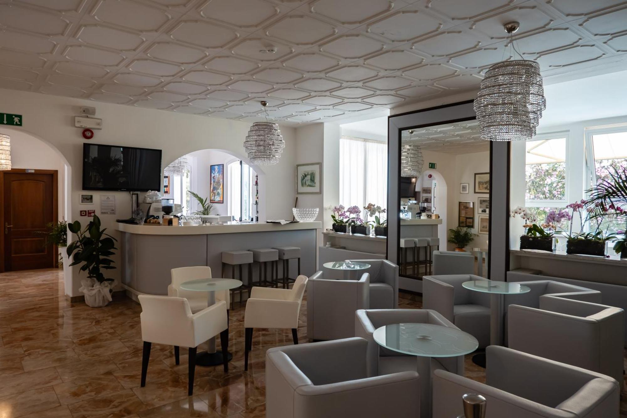 Grande Albergo Marin Lignano Sabbiadoro Buitenkant foto